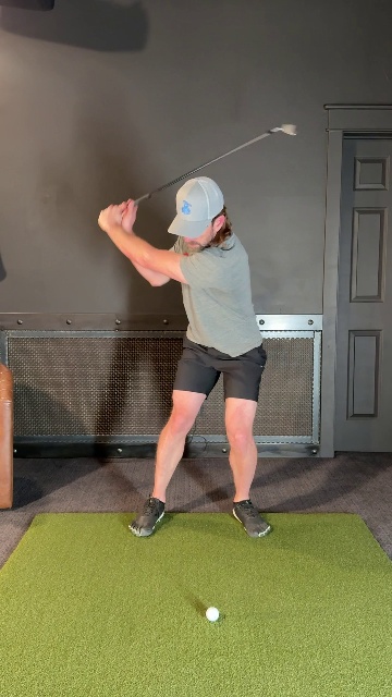 Amateur using the adductor post — lead hip stacked